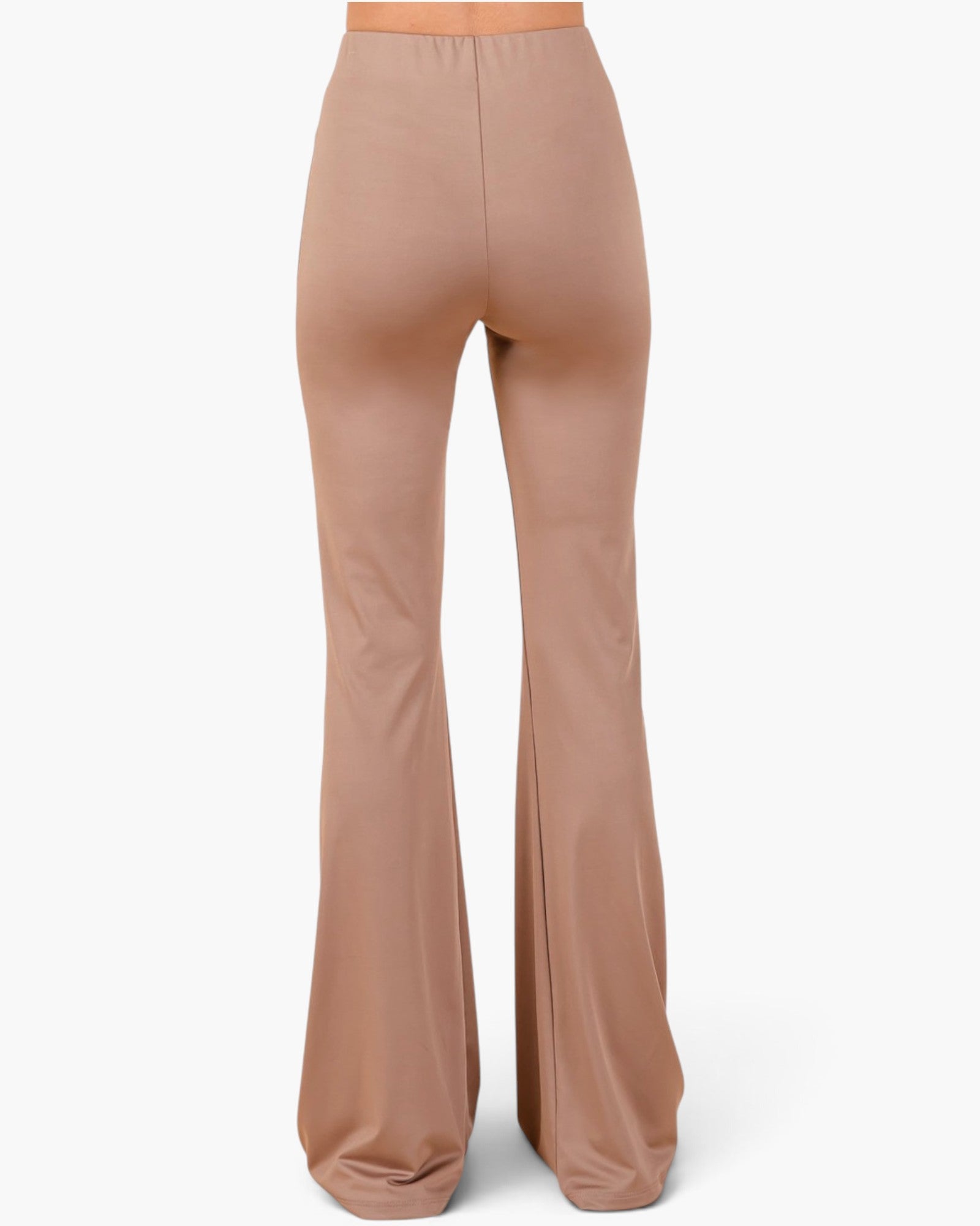 Pantalones acampanados con cintura elástica suave y elástica en color moca