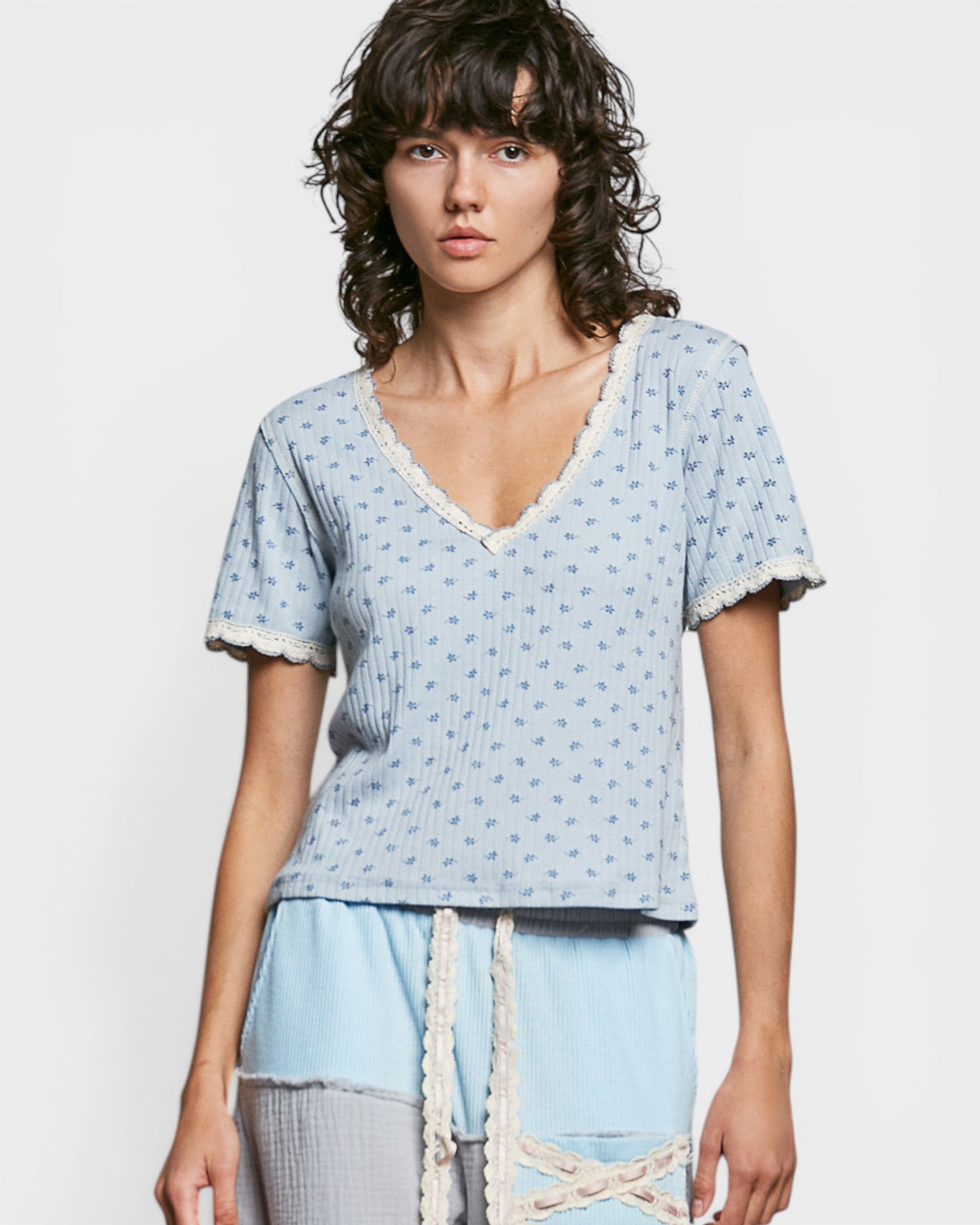 Light Blue Floral Ribbed Lace Trim Tee