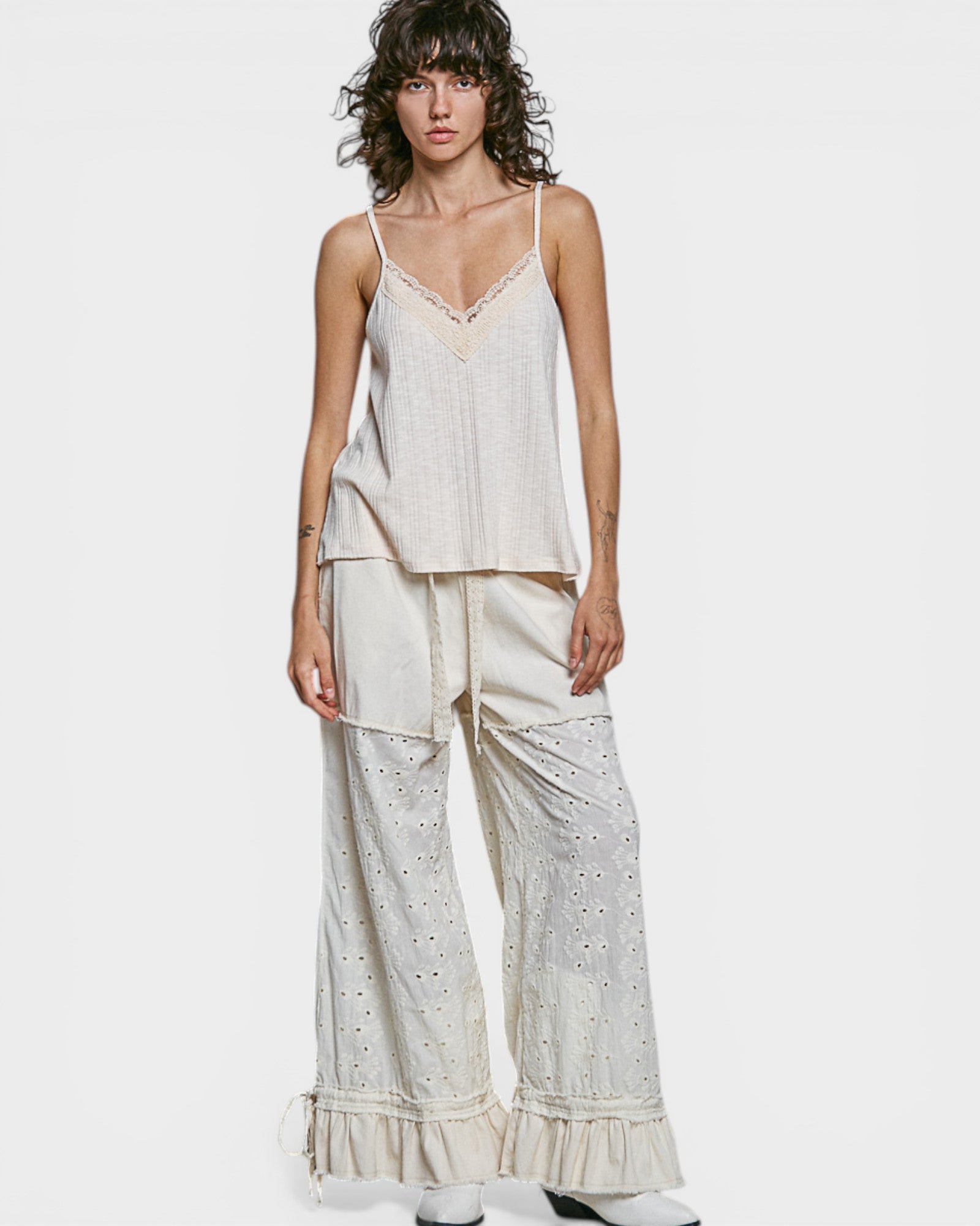 Soft Cream Lace Trim Ribbed Cami