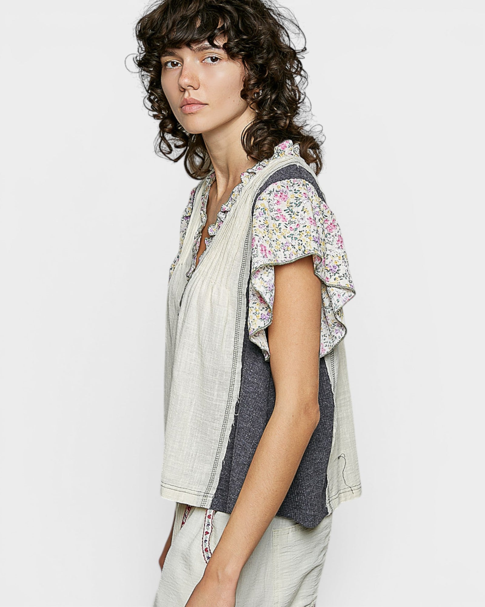Oatmeal Floral Ruffle Sleeve Blouse