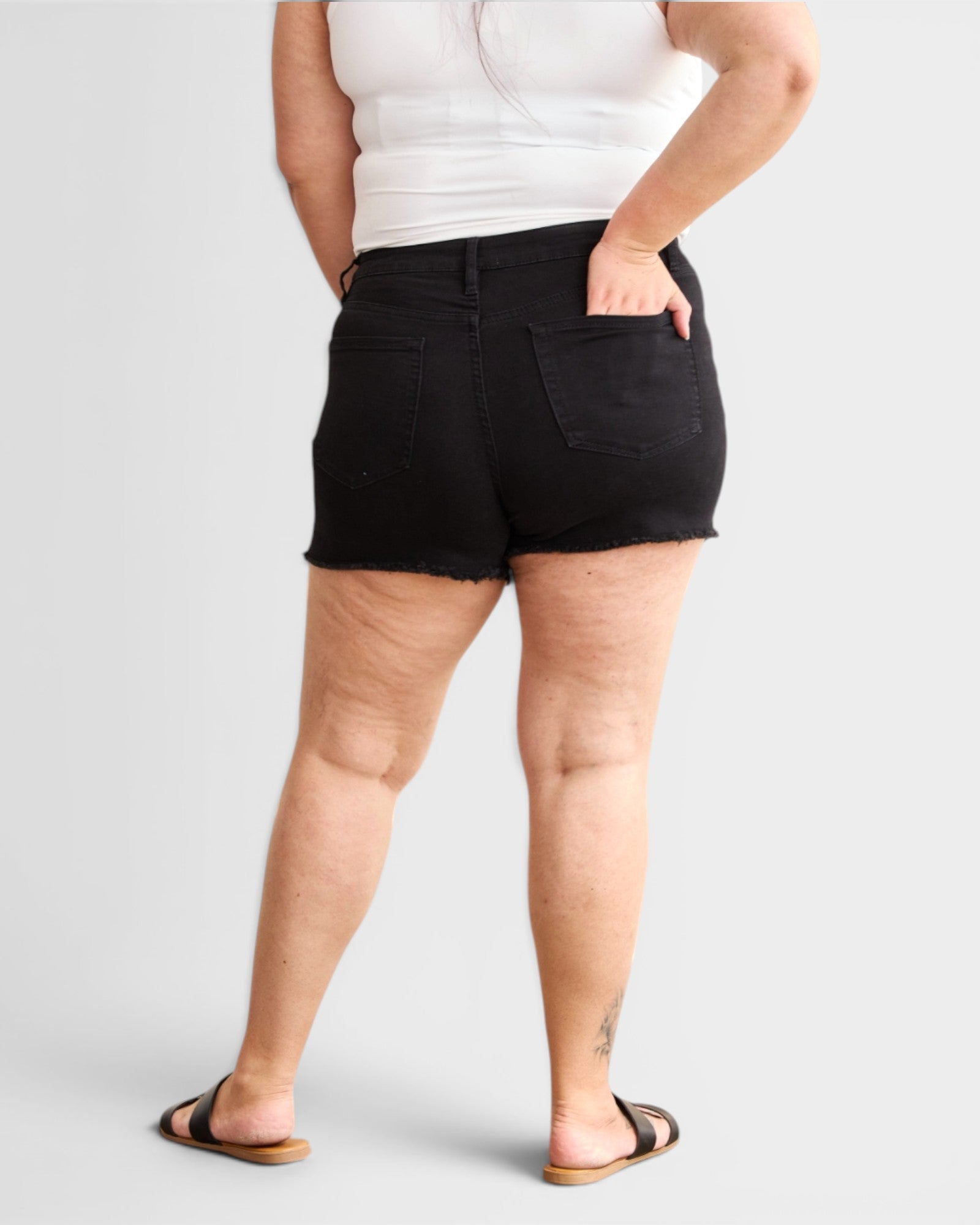 Short en jean taille haute gainant en noir