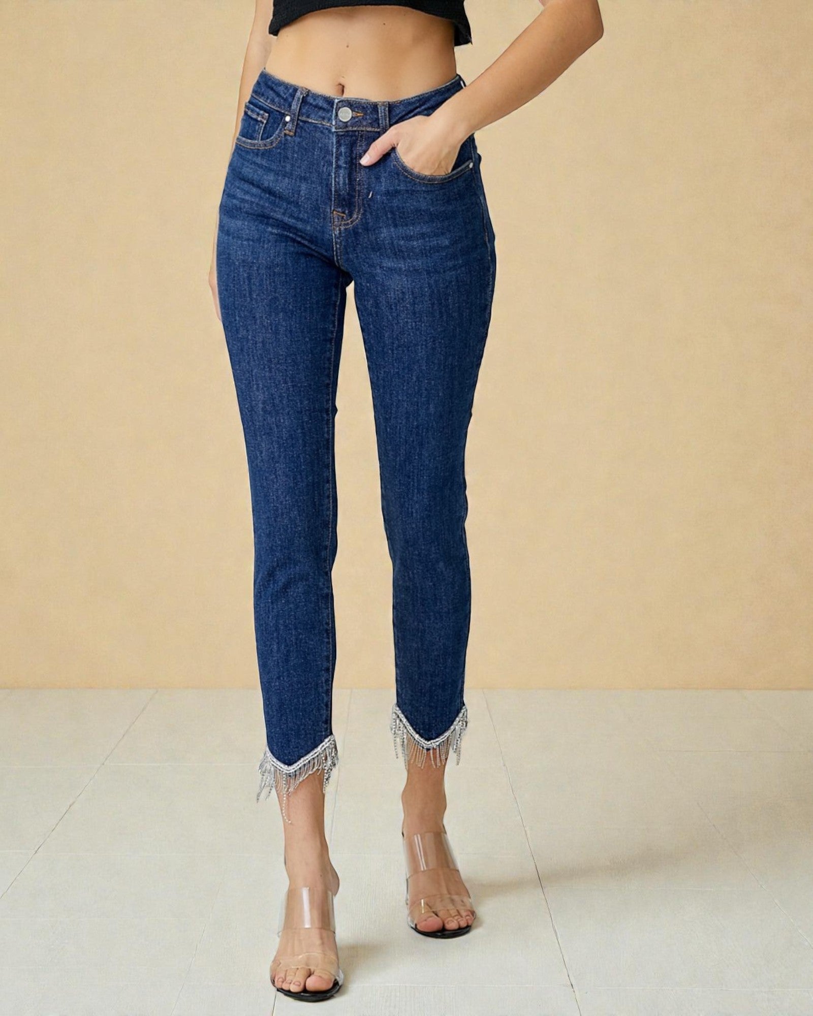 Jean skinny taille mi-haute délavé foncé avec franges en strass