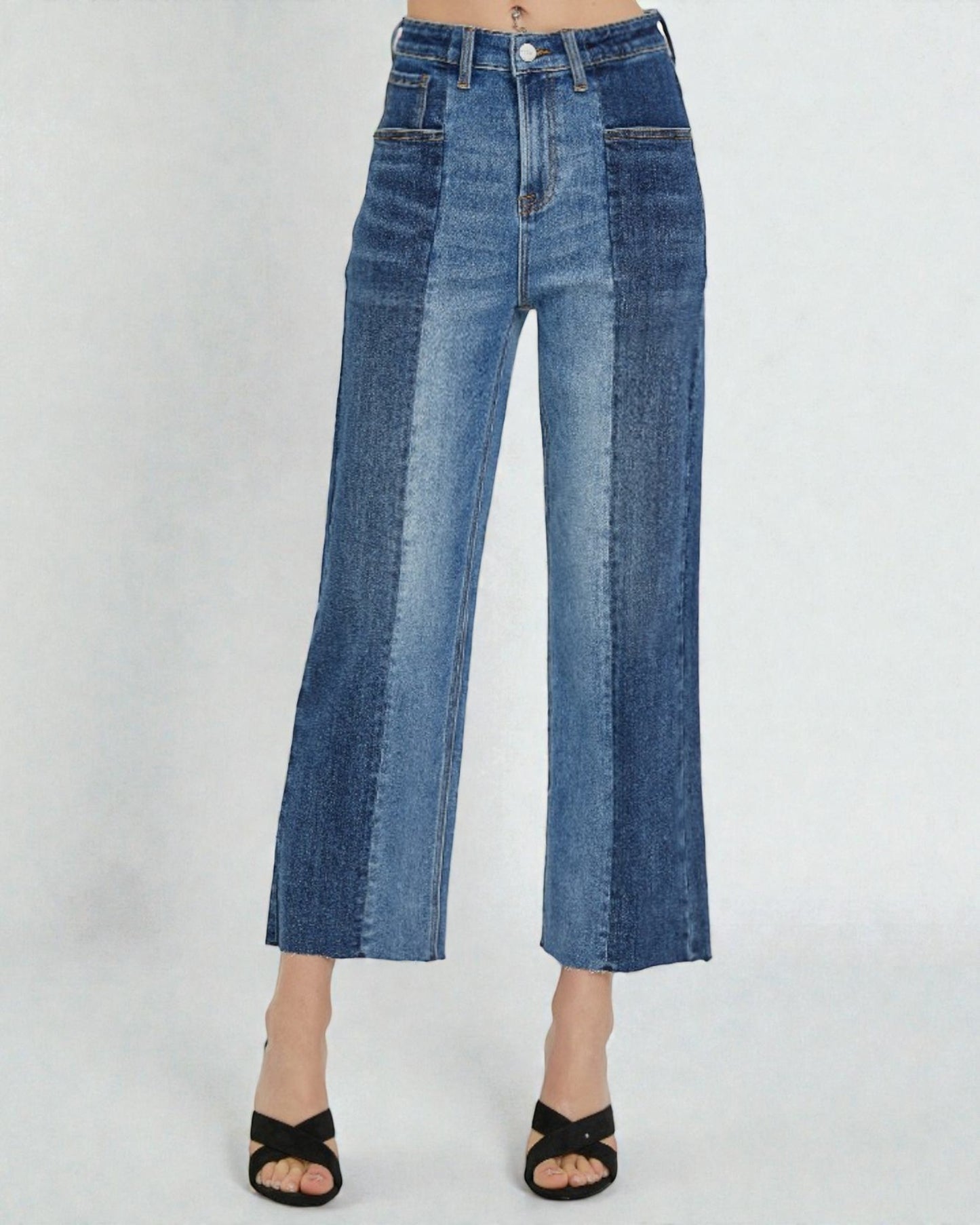 Vaqueros de tiro medio en dos tonos en combinación oscura