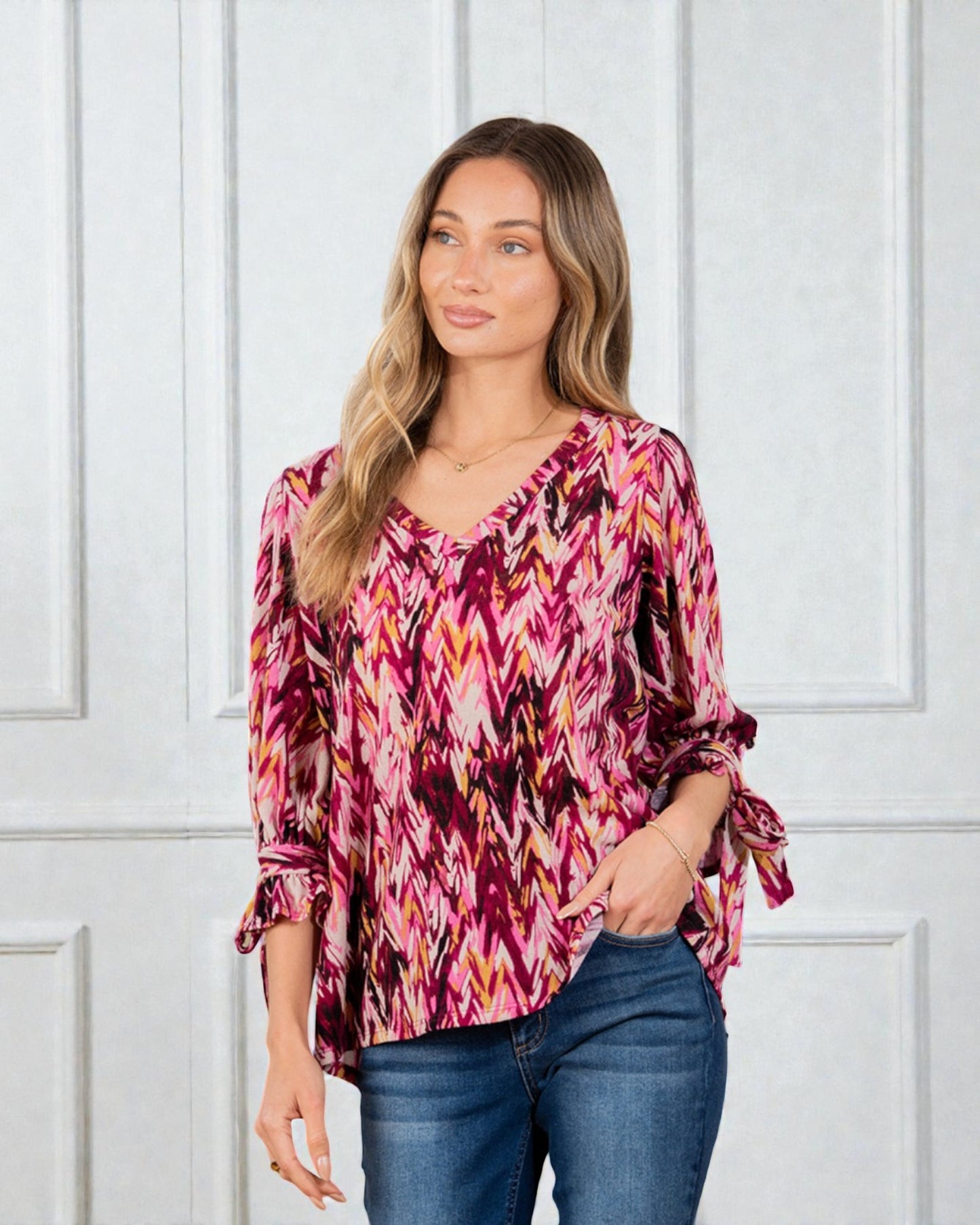Chemisier imprimé à col en V et manches nouées en moutarde fuchsia