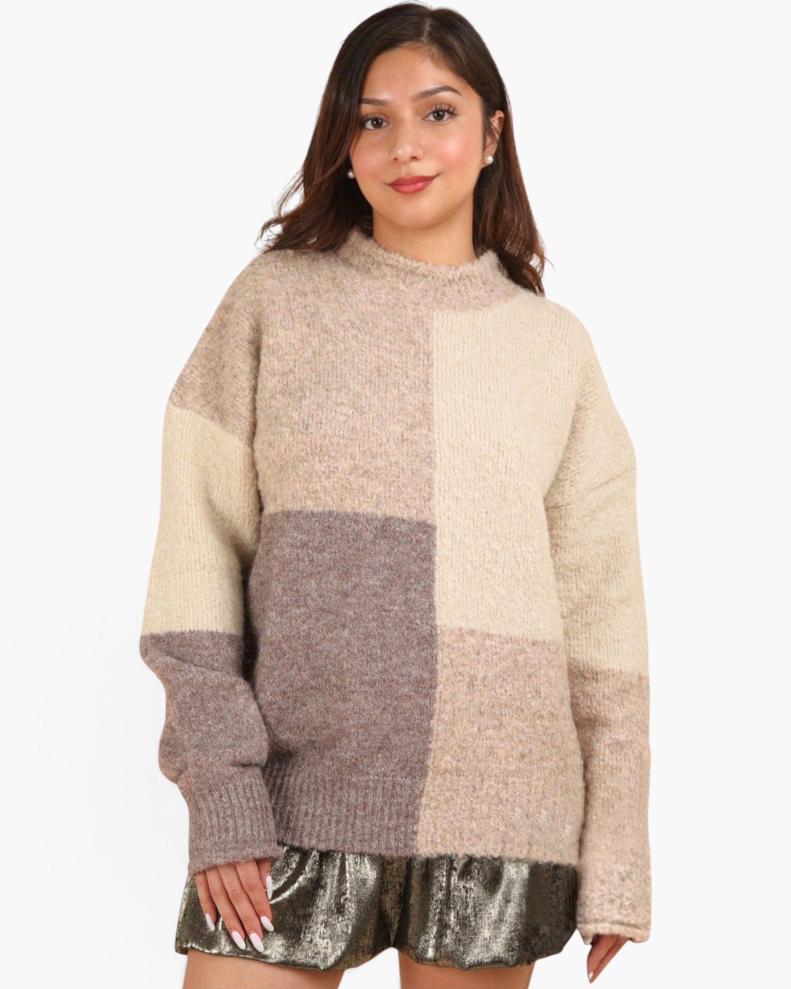 Pull à col montant et blocs de couleurs en crème 