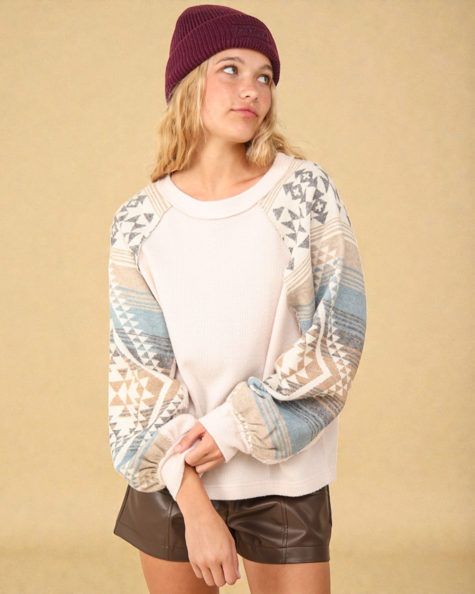 Haut en tricot à manches longues imprimé couleur crème