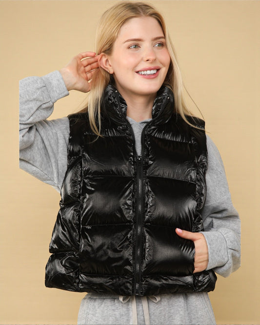 Gilet matelassé noir brillant métallisé avec fermeture éclair