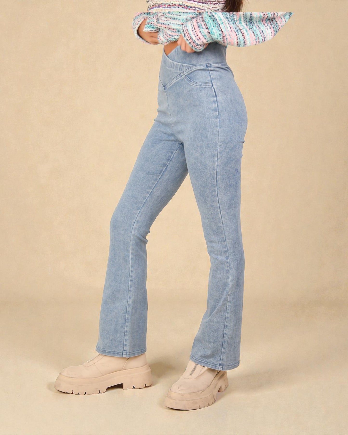 Legging taille croisée en denim délavé en indigo clair