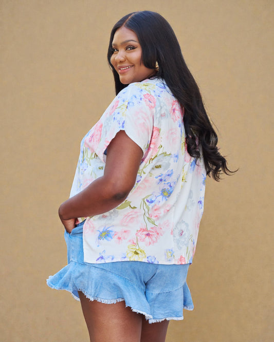 Haut imprimé floral à manches courtes