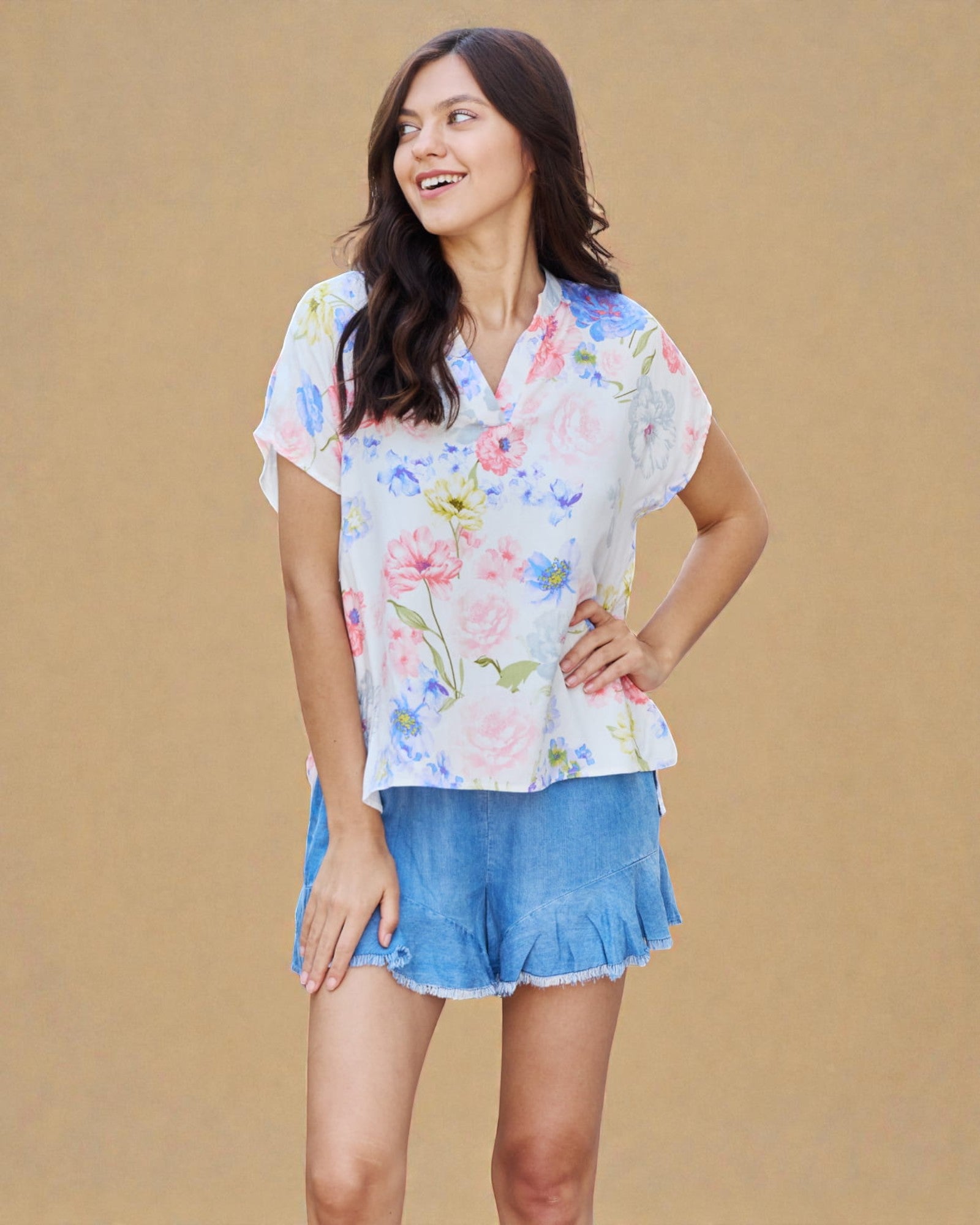 Soft Pastel Floral V-Neck Short Sleeve Top