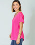 T-shirt roulé à manches courtes et col en V en rose vif