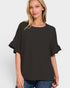 Blusa con mangas onduladas en color negro