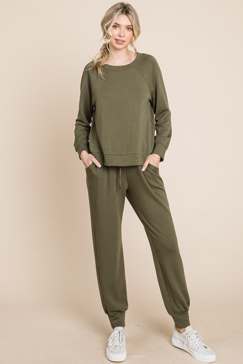 Raglan Sleeve Top & Pants Lounge Set in Olive