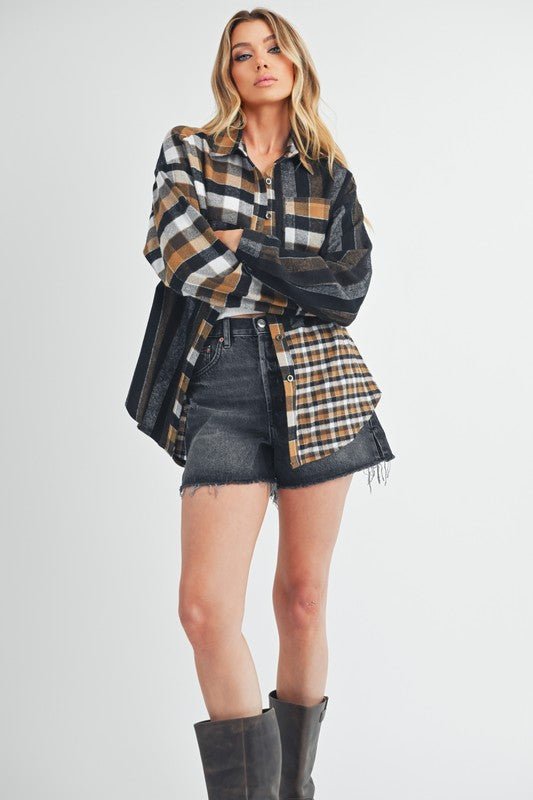 AEMI+CO - Black Plaid Curved Hem Button Up Shirt