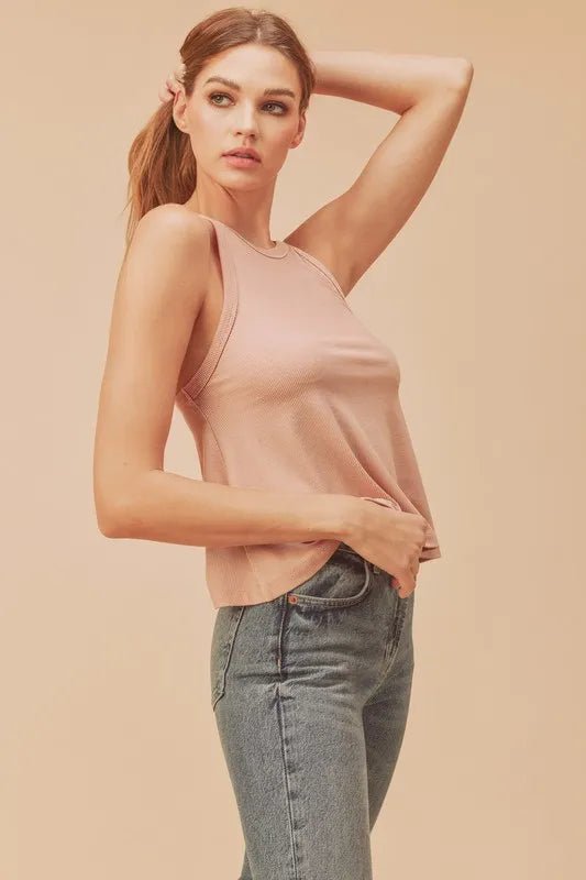 AEMI+CO - Blush Ribbed Halter Crop Tank