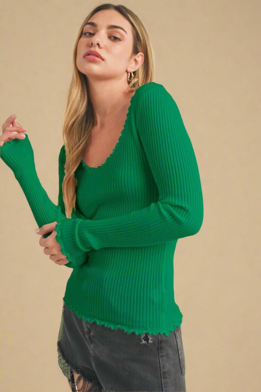 AEMI+CO - Dark Green Lettuce Edge Top