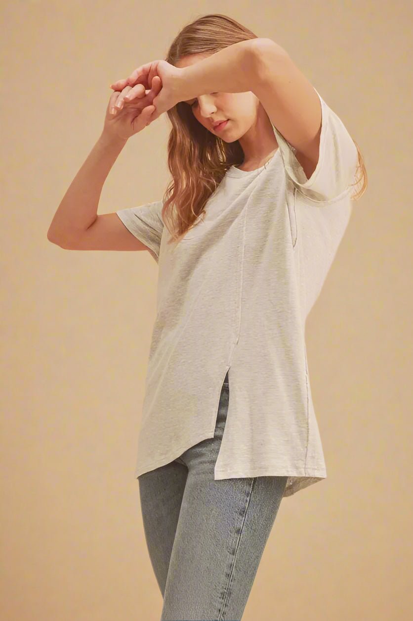 AEMI+CO - Oat Heather Side Slit Tee