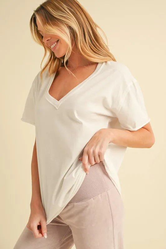 AEMI+CO - Raw Edge V - Neck Short Sleeve Tee – Winter White