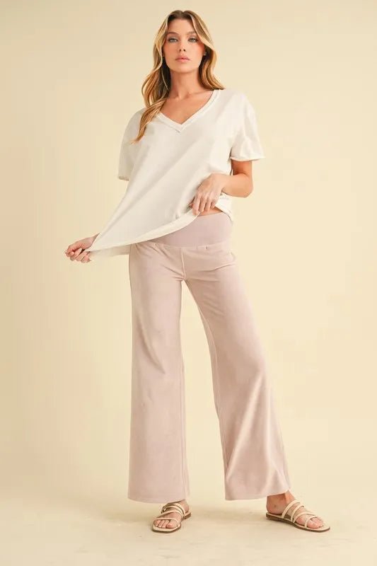 AEMI+CO - Raw Edge V - Neck Short Sleeve Tee – Winter White