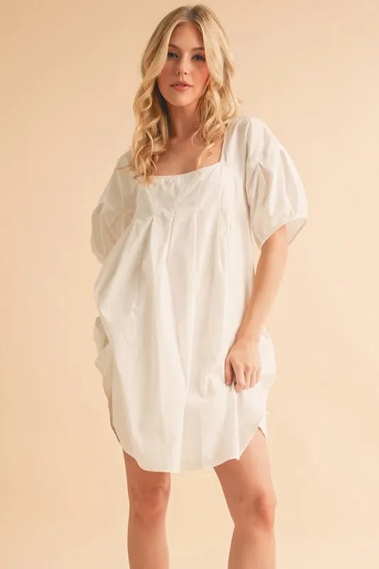 AEMI+CO - White Square Neck Babydoll Mini Dress