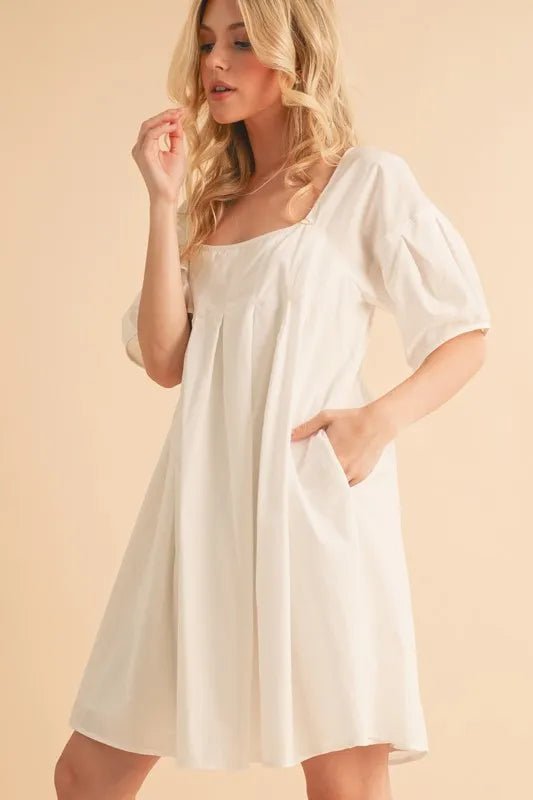 AEMI+CO - White Square Neck Babydoll Mini Dress
