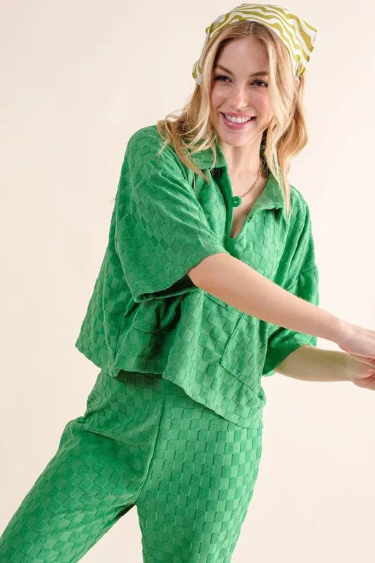 And the Why - Checkered Textured Boxy Button Polo Top - Kelly Green