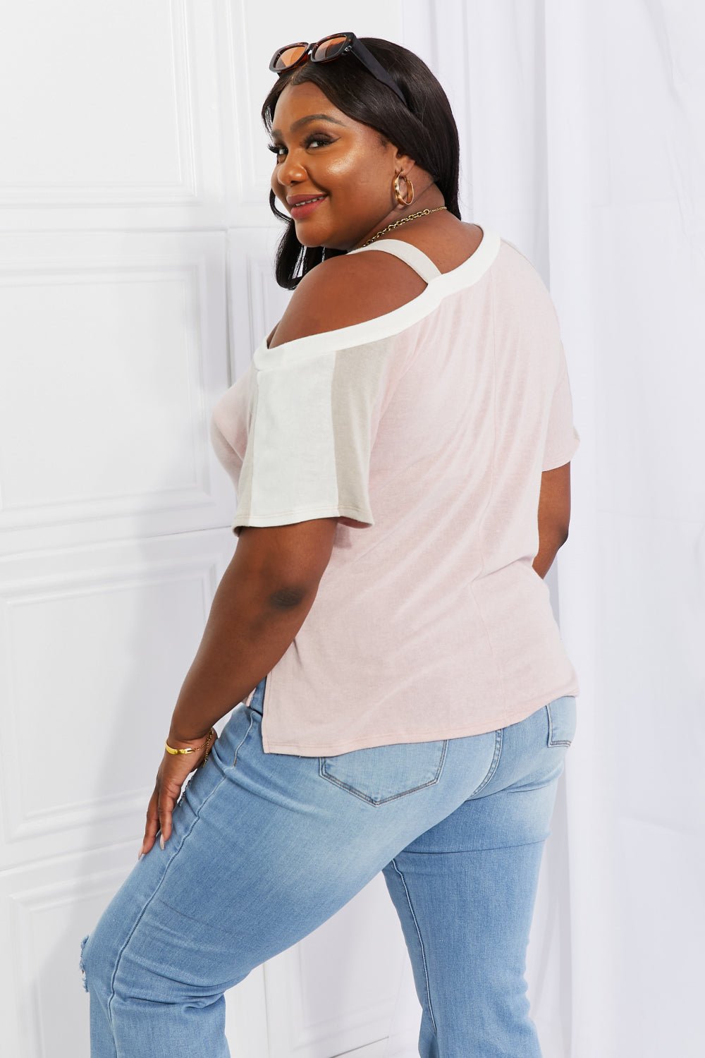 Andree by UnitCold Shoulder Tee in Dusty Pink