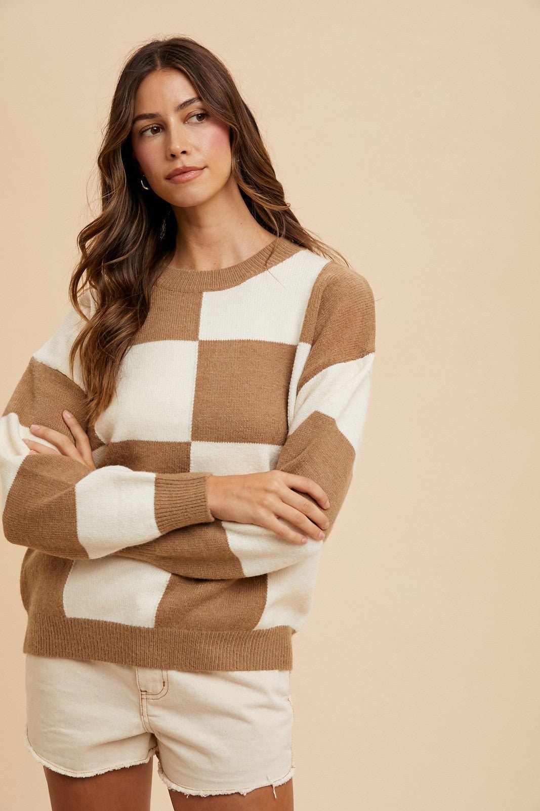 ANNIE WEAR - Checkered Relaxed Fit Sweater in Mocha