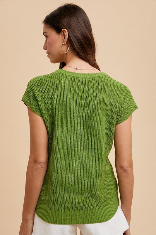 ANNIE WEAR - Short Sleeve Sweater in Moss
