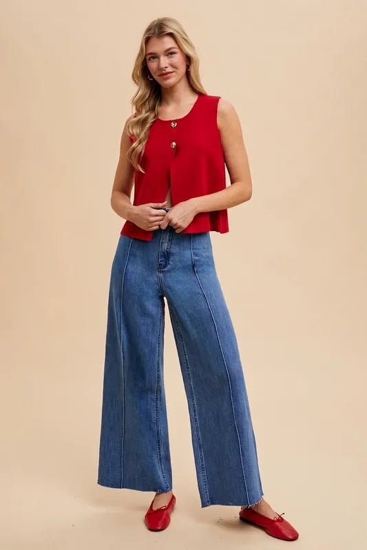 ANNIE WEAR - Sleeveless Split Hem Button Front Top in Red