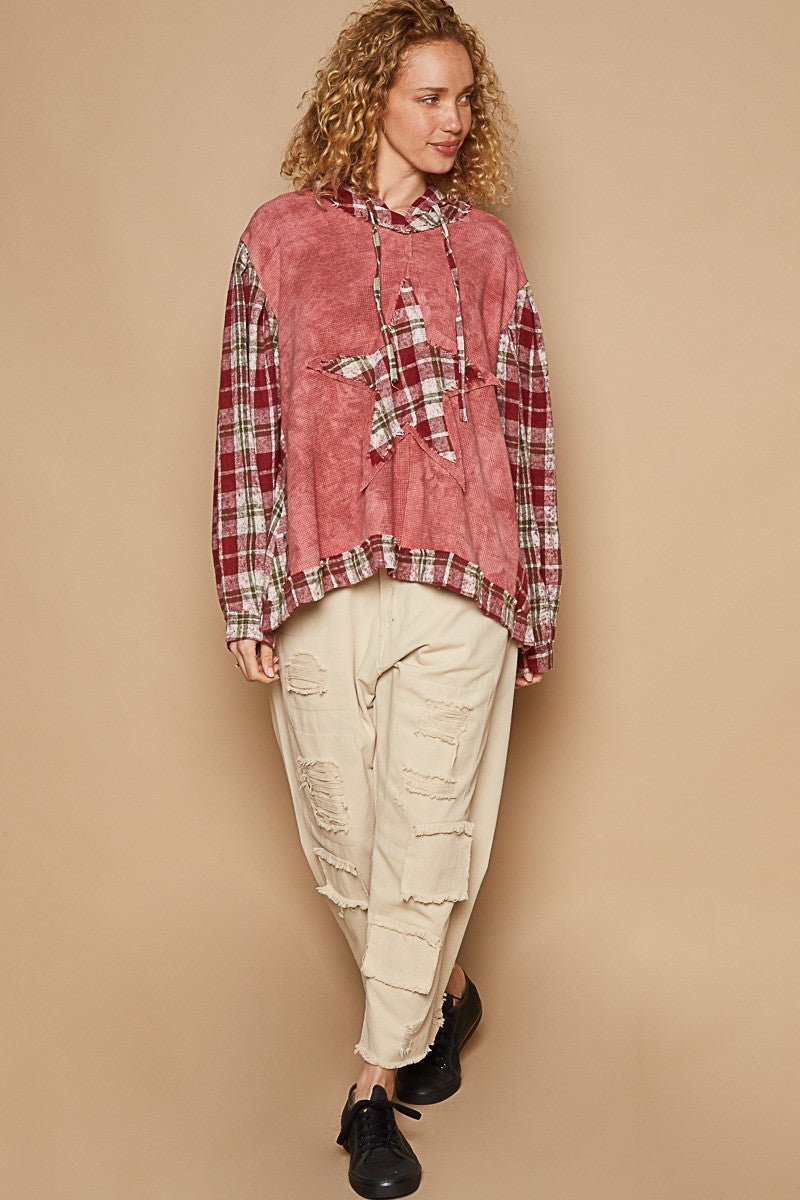 Red Star Patch Plaid Sleeve Hooded Top