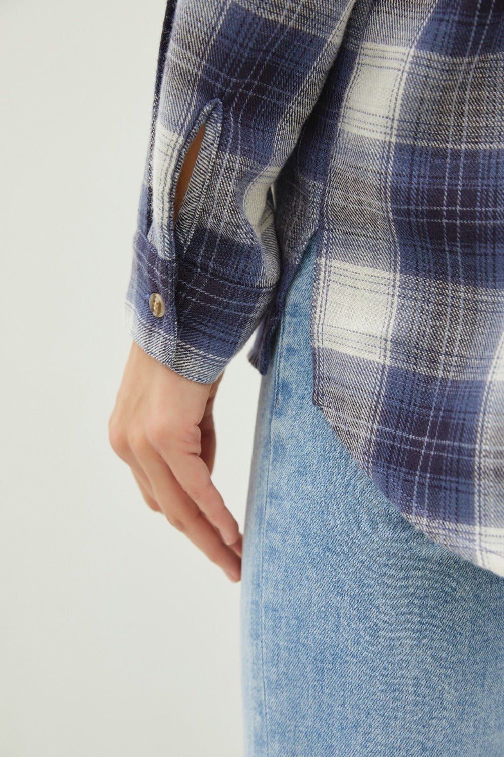 BE COOL - Blue Plaid Flannel Button Down Shirt