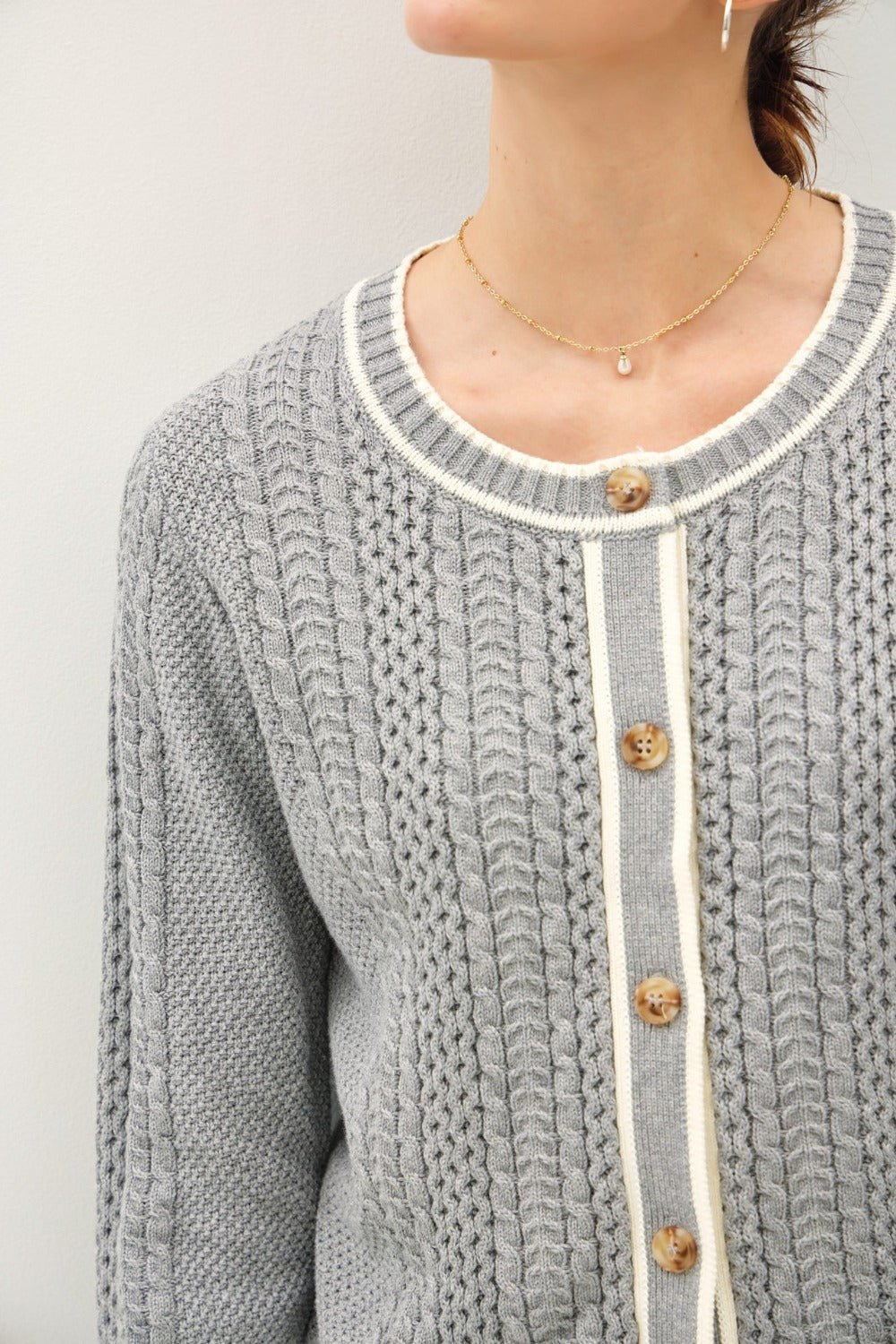 BE COOL - Gray Cable Knit Contrast Edge Cardigan