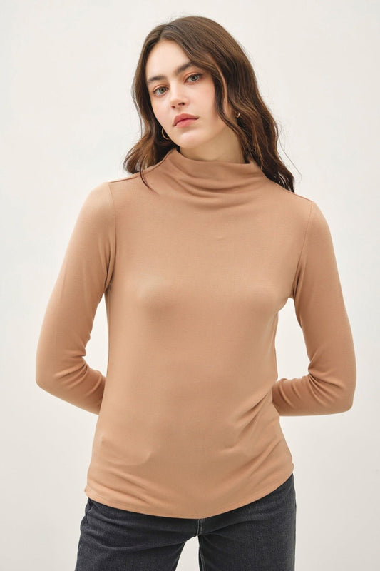 BE COOL - Mock Neck Long Sleeve T-Shirt in Camel