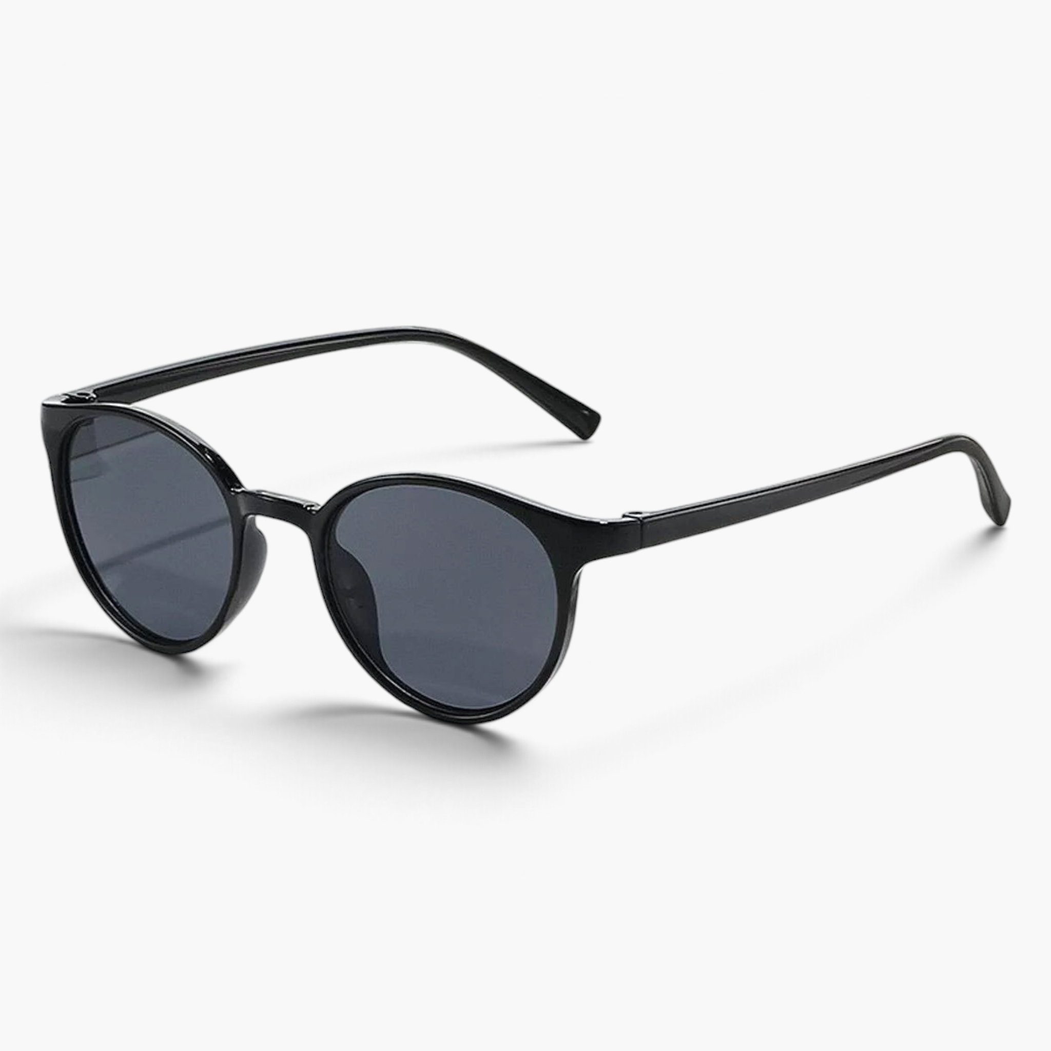 Beach Rose Co. classic black round full-rim sunglasses with slim polycarbonate frames and UV400 protection.