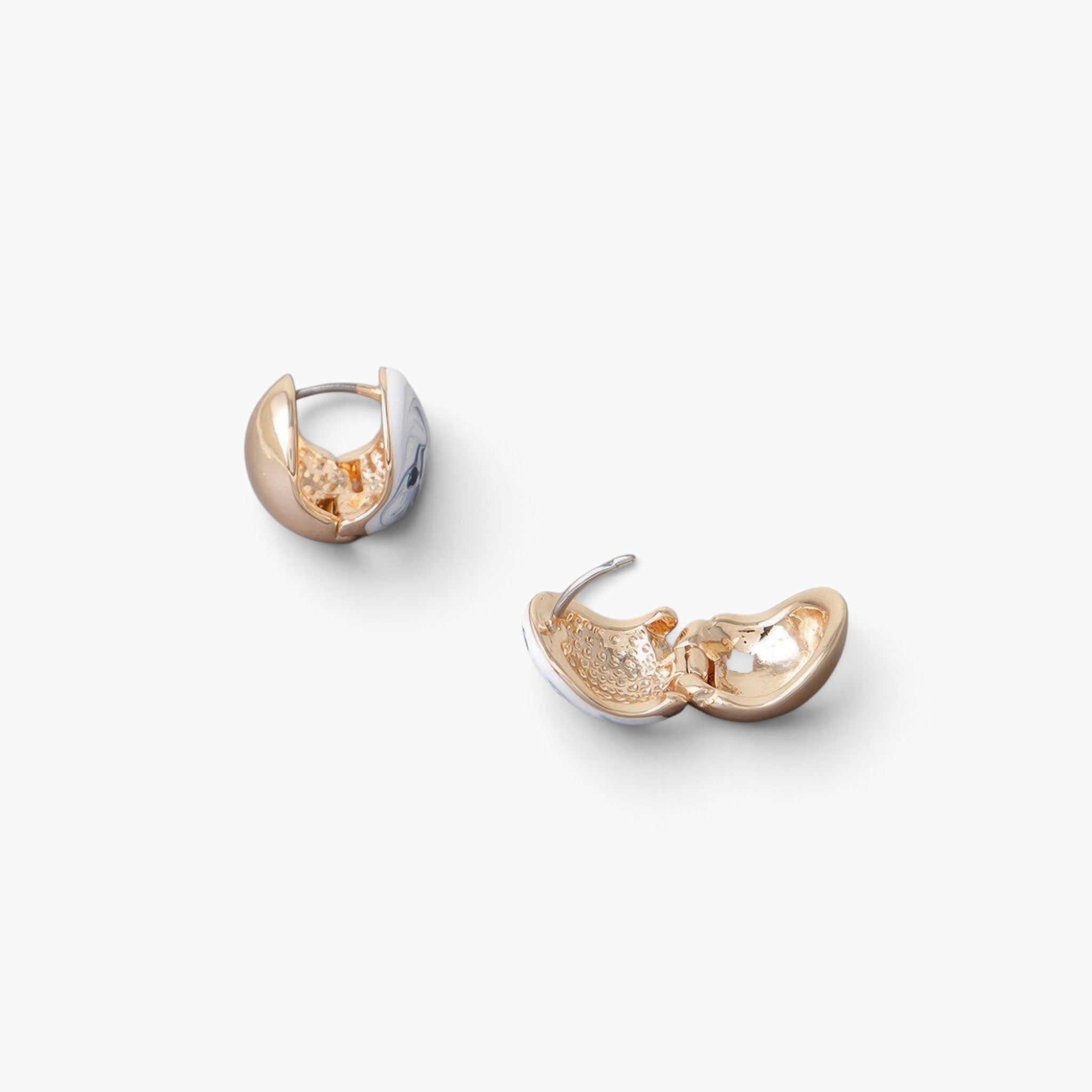 Beach Rose Co. gold-plated clasp earrings featuring a blue marble swirl design in a vintage-inspired style.