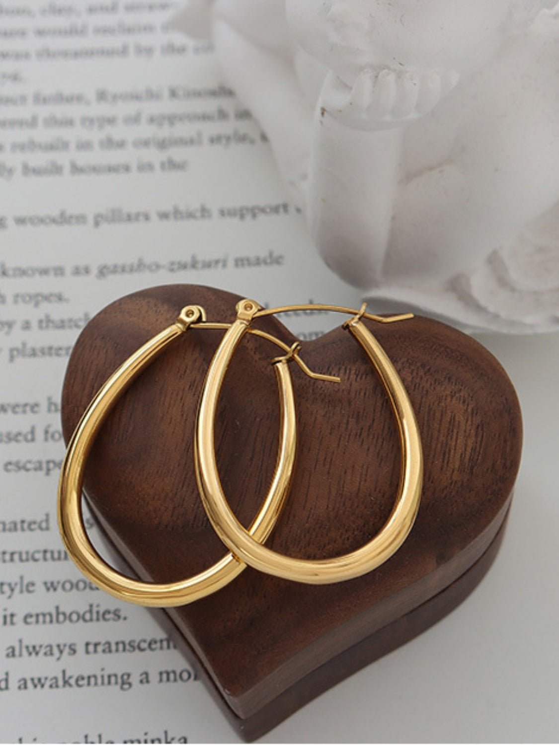 Beach Rose Co. - Gold Oblong Hoop Earrings