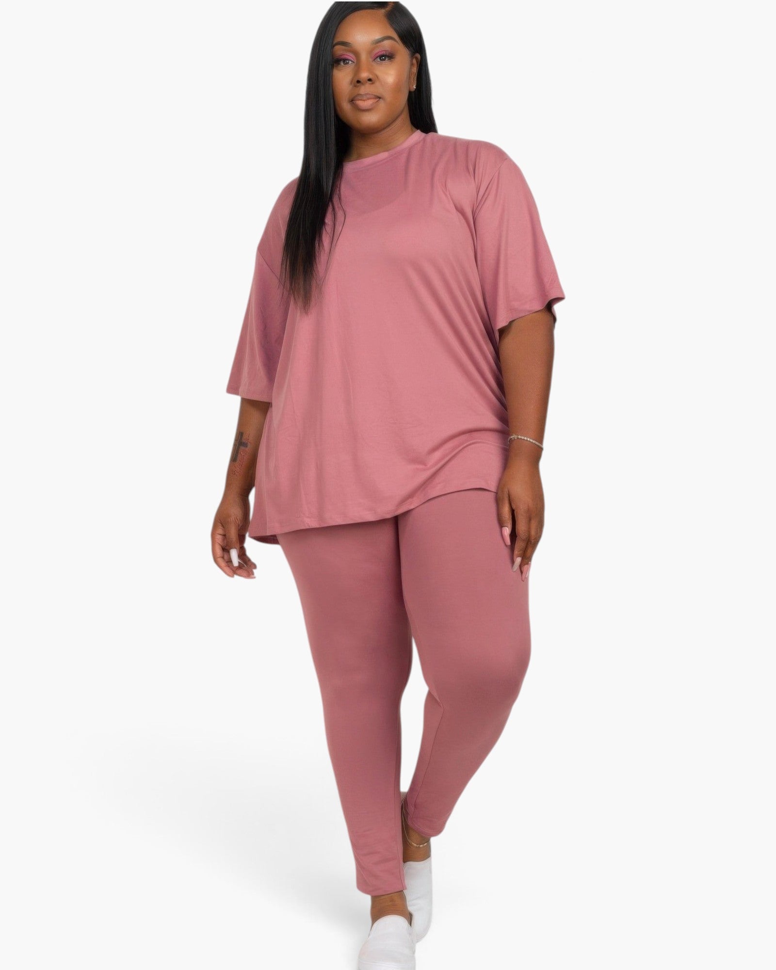 Beach Rose Co. plus size dusty rose oversized t-shirt and leggings loungewear set on a model