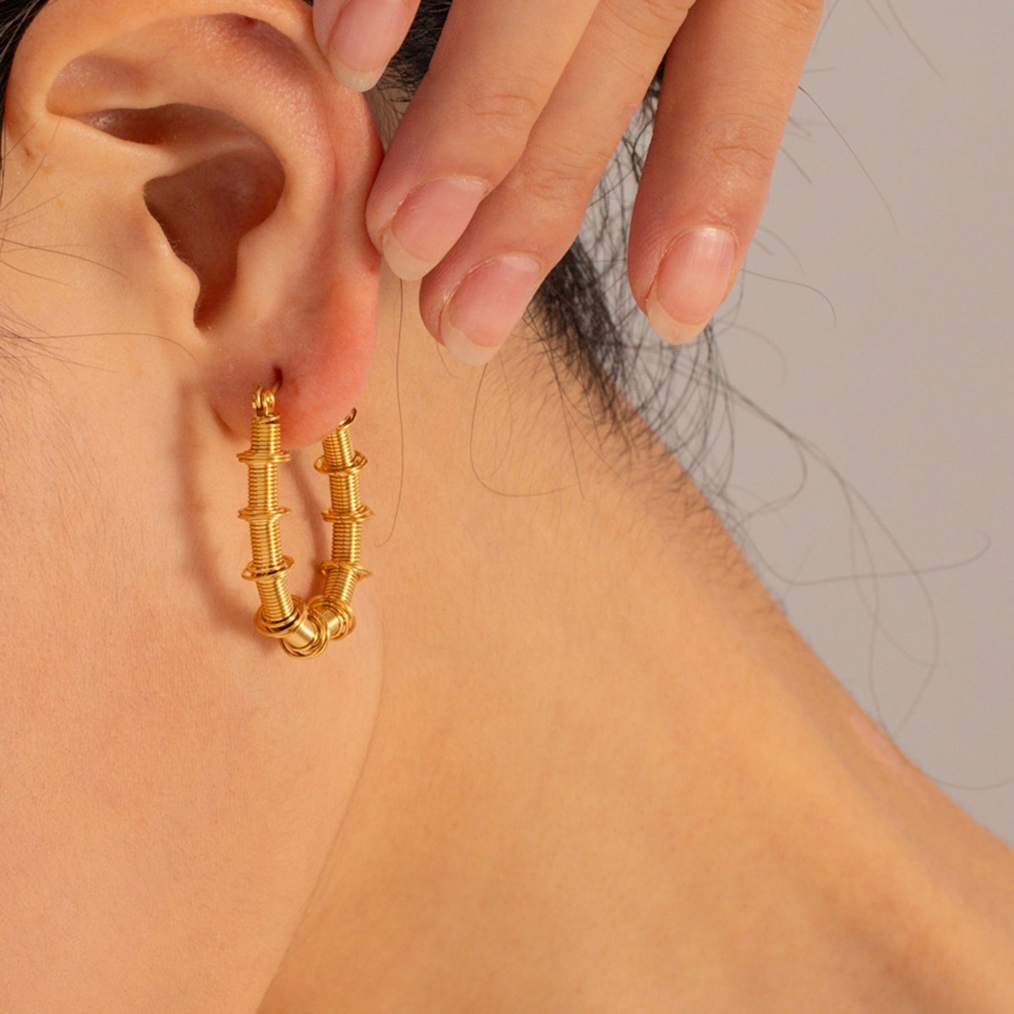 Beach Rose Co.Gold Spiral Detail Hoop Earrings