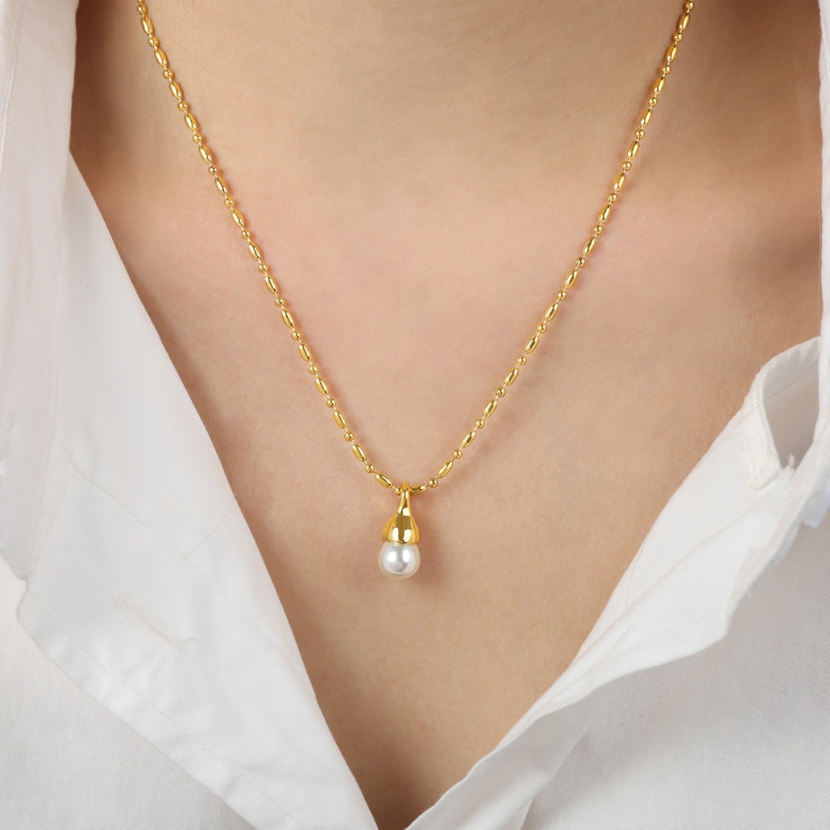 Beach Rose Co.Pearl Pendant Gold Necklace