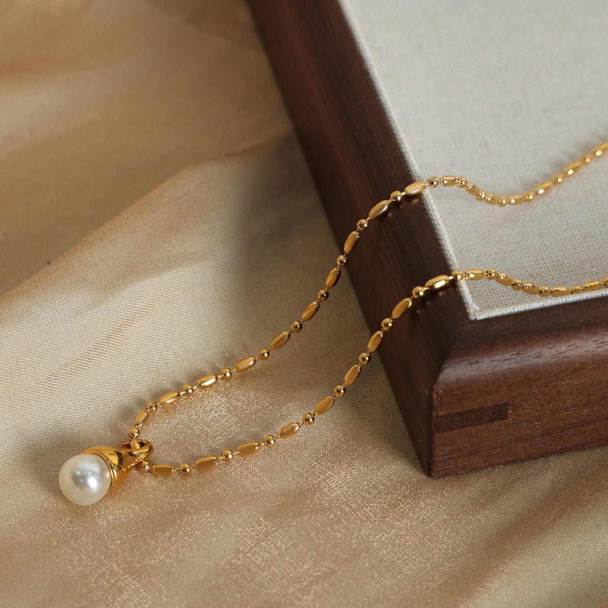 Beach Rose Co.Pearl Pendant Gold Necklace