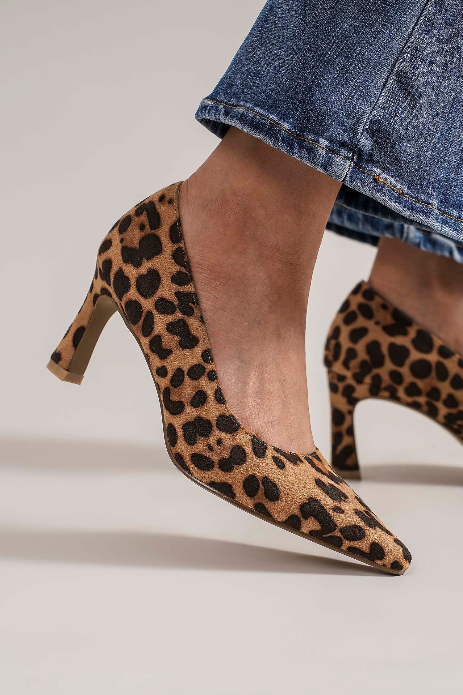 BEAST FASHION - Vegan Suede Leopard Pumps