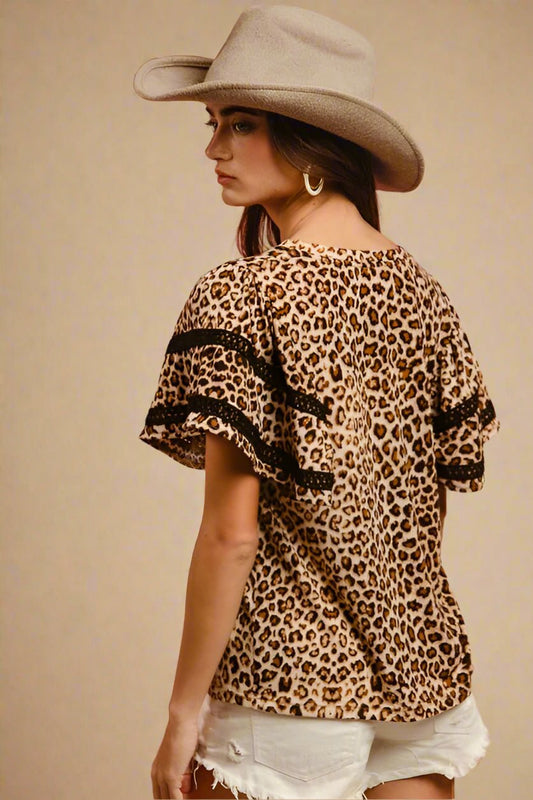 BiBi - Leopard Print Short Sleeve Top