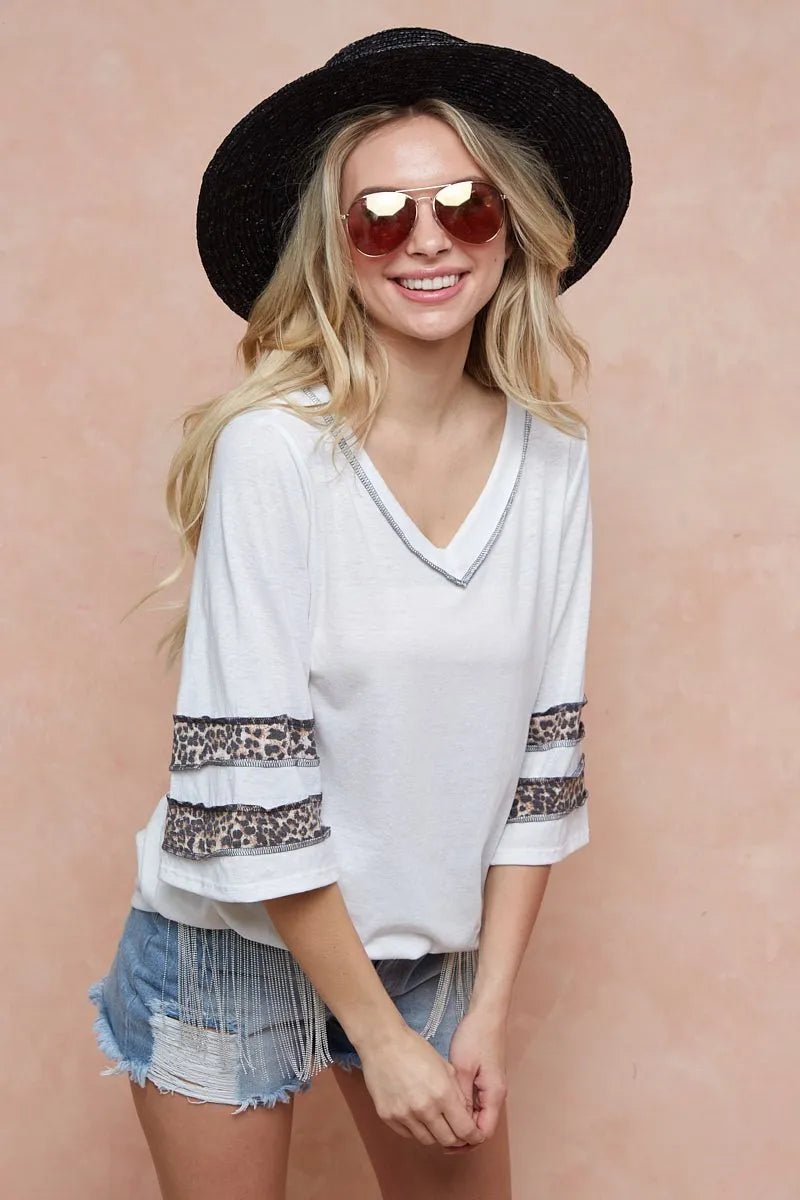 BiBi - Leopard Trim Contrast Sleeve Tee – White/Charcoal