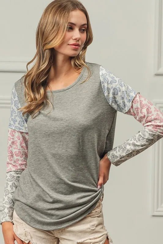 BiBi - Paisley Patch Long Sleeve Top in Heather Gray Multi