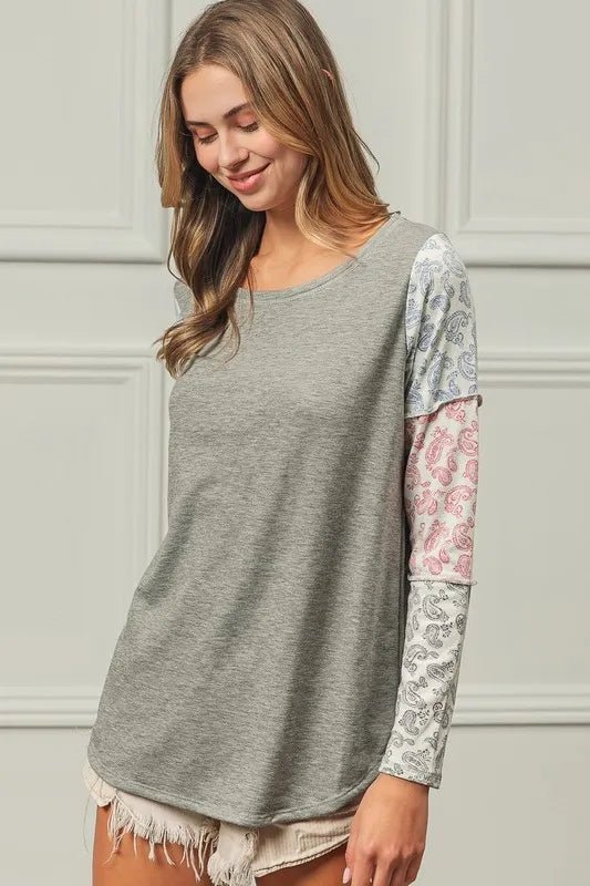 BiBi - Paisley Patch Long Sleeve Top in Heather Gray Multi