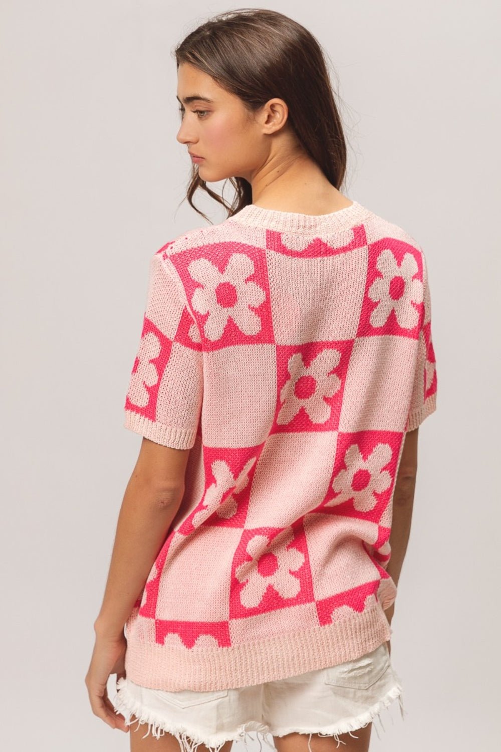 BiBiCheckered Flower Pattern Short Sleeve Sweater in Blush Fuchsia