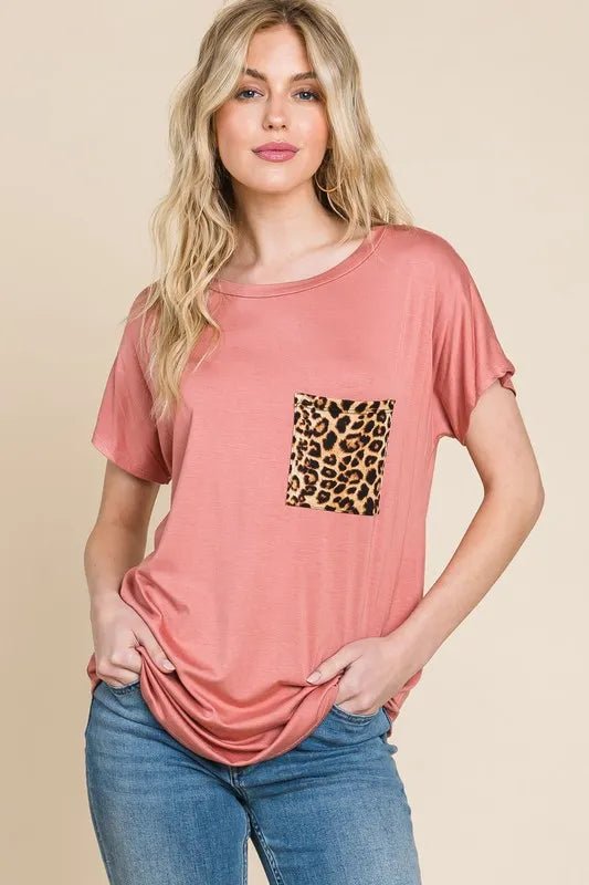 BOMBOM - Dusty Rose Leopard Pocket Tee