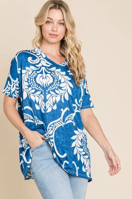 BOMBOM - Indigo Blue Floral Baroque V - Neck Tee
