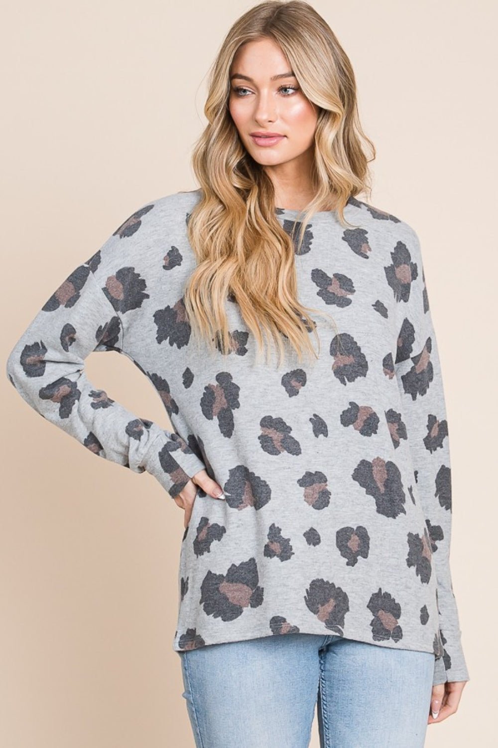 BOMBOM - Leopard Print Drop Shoulder T - Shirt in Gray